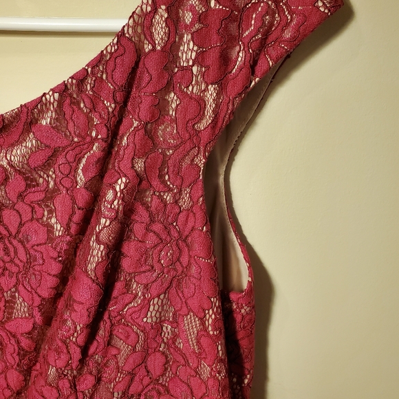 Eliza J. Magenta Lace Dress - Picture 4 of 7